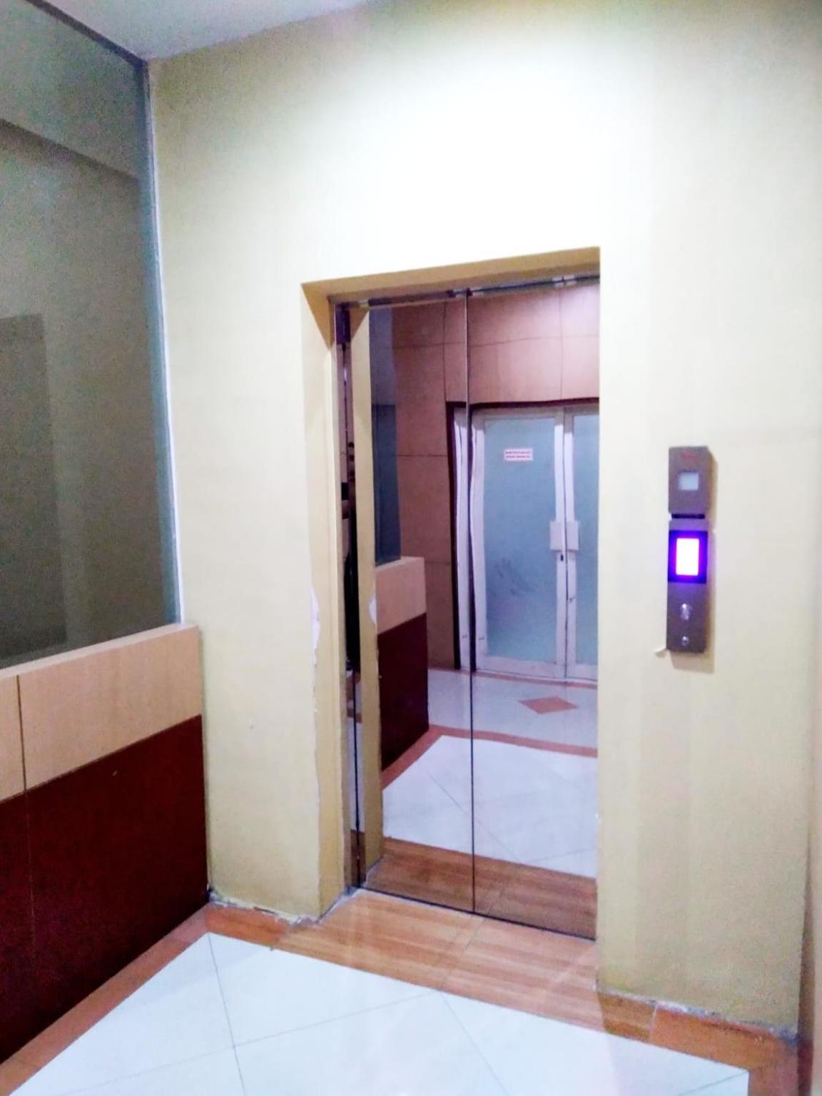 Tembok Batu Hotel