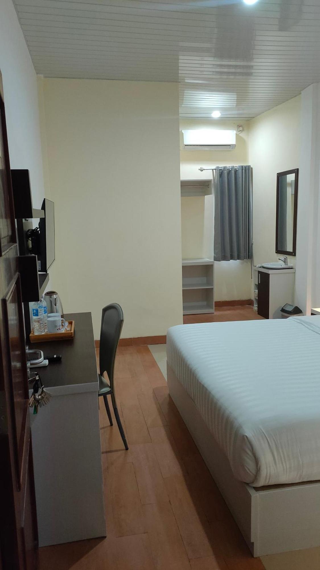 Tembok Batu Hotel Yogyakarta